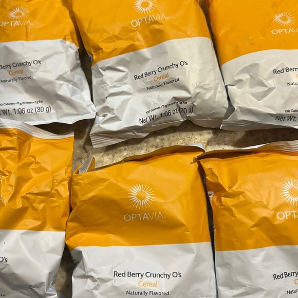 Other Optavia Lot Of 6 Red Berry Crunchy Os Cereal Expired Poshmark